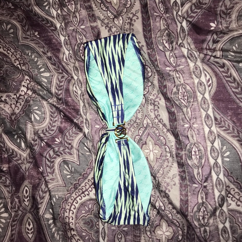 VS Pattern Bikini Top - Picture 2 of 3